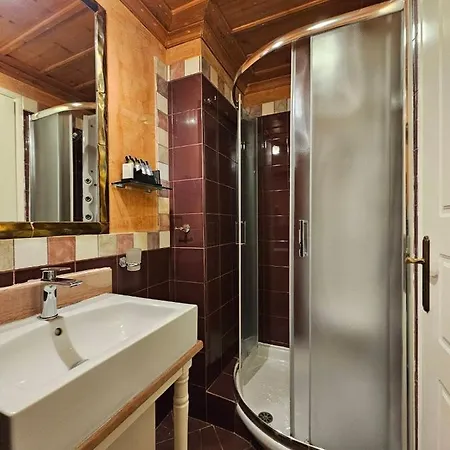 Kallisti Luxury