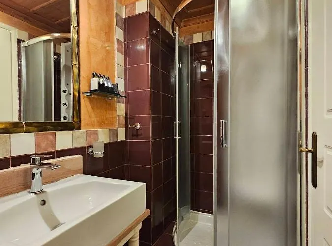 Kallisti Luxury